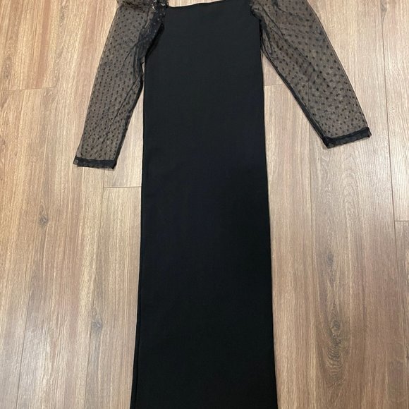 Brand new, black long dress, lace sleeves, size s/m, off shoulder - Picture 2 of 5
